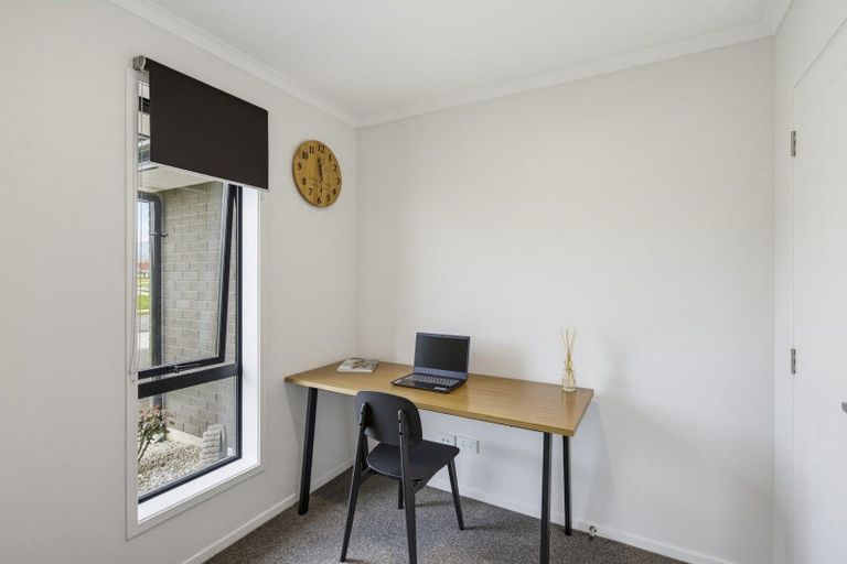 Photo of property in 42 Tainui Street, Levin, 5510