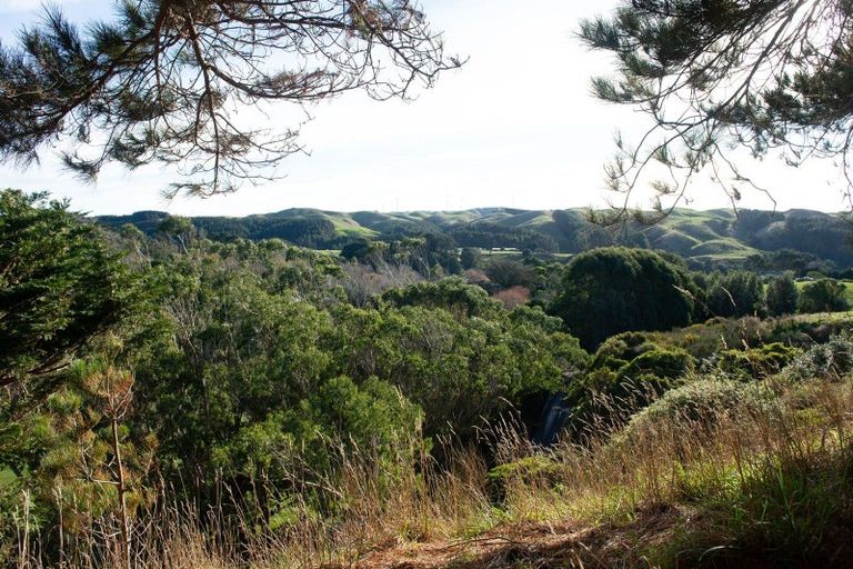 Photo of property in 450 Ohariu Valley Road, Ohariu, Wellington, 6037