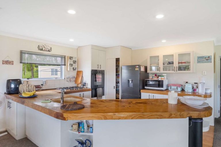 Photo of property in 10 Singleton Street, Waikari, 7420