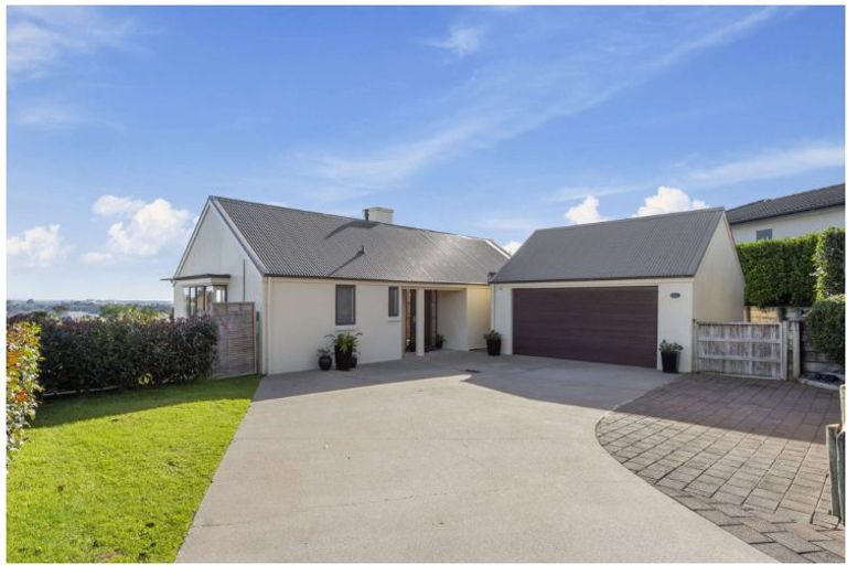 Photo of property in 9 Astor Place, Welcome Bay, Tauranga, 3112