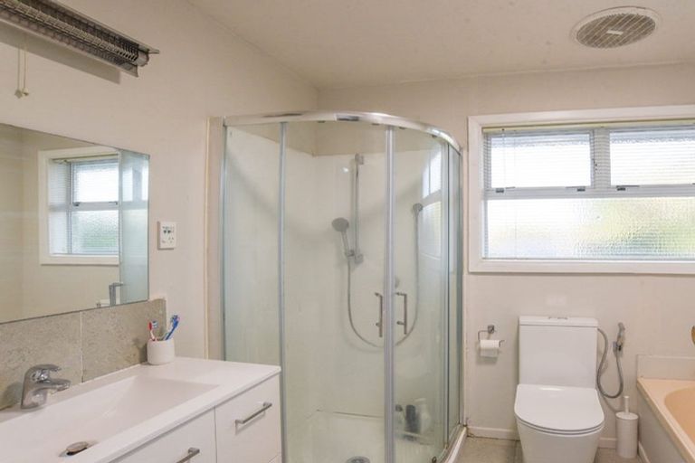 Photo of property in 116 Kendal Avenue, Burnside, Christchurch, 8053