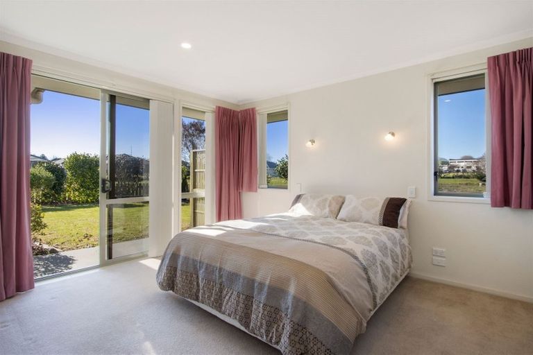 Photo of property in 15 Uretara Drive, Katikati, 3129