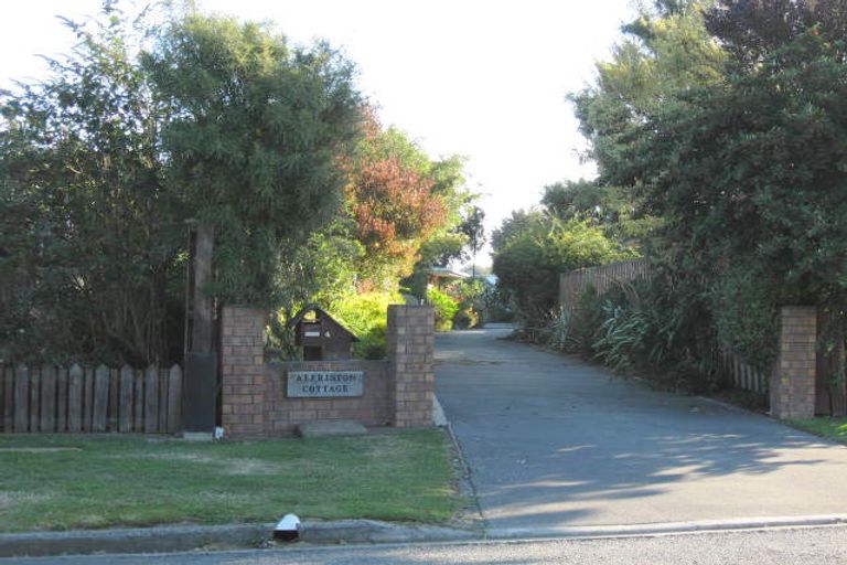 Photo of property in 4 Cunningham Street, Leeston, 7632