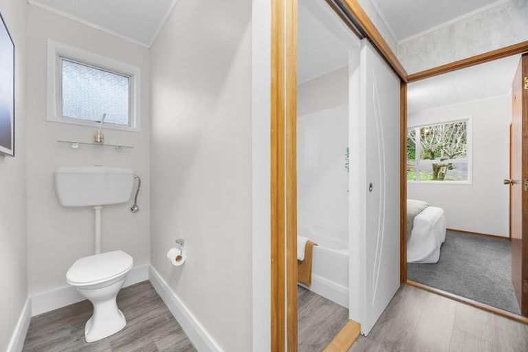 Photo of property in 437 Don Buck Road, Massey, Auckland, 0614