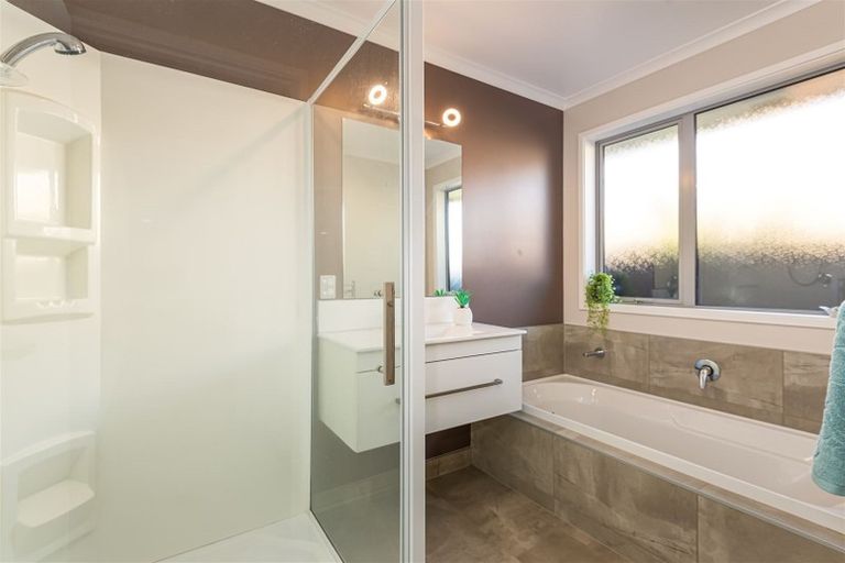 Photo of property in 28 Shearwater Drive, Woolston, Christchurch, 8023