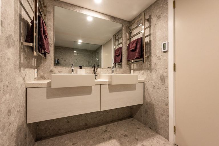 Photo of property in 17a Simla Crescent, Khandallah, Wellington, 6035