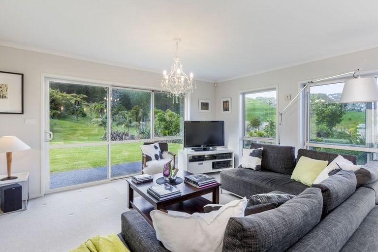 Photo of property in 14 Quiet Rise, Matakana, Warkworth, 0985