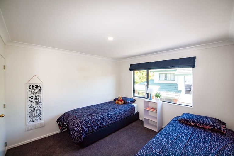 Photo of property in 17 Amesbury Drive, Churton Park, Wellington, 6037
