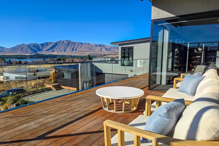 Photo of property in 20 Erebus Place, Lake Tekapo, 7999