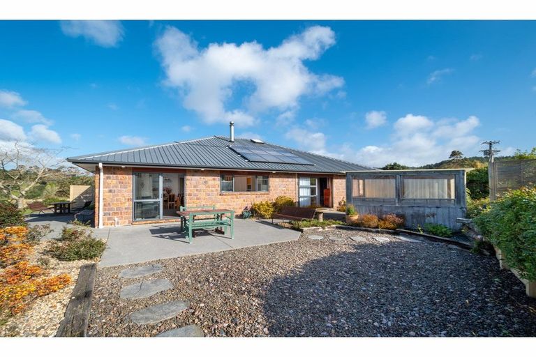 Photo of property in 173 Anzac Road, Waitakere, Auckland, 0816