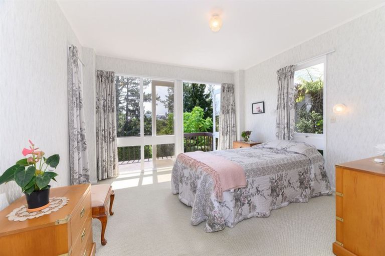 Photo of property in 105 Braemar Road, Castor Bay, Auckland, 0620