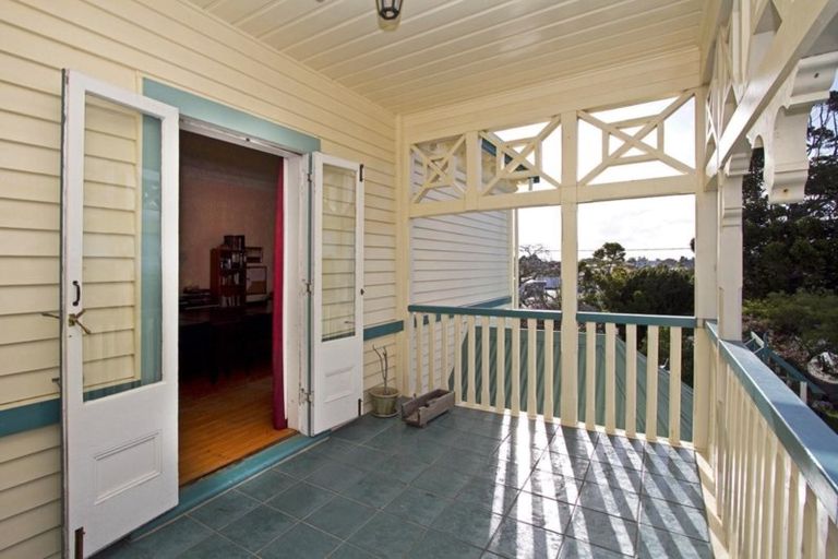 Photo of property in 6 Princes Street, Hawera, 4610