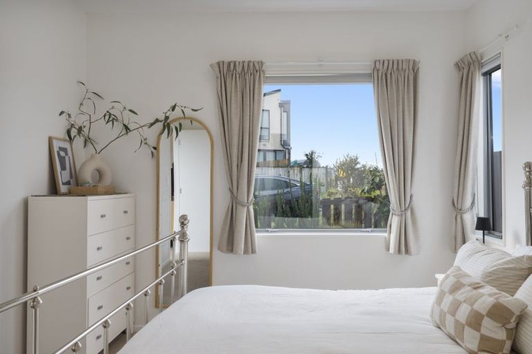 Photo of property in 103 Waekahu Road, Westgate, Auckland, 0814