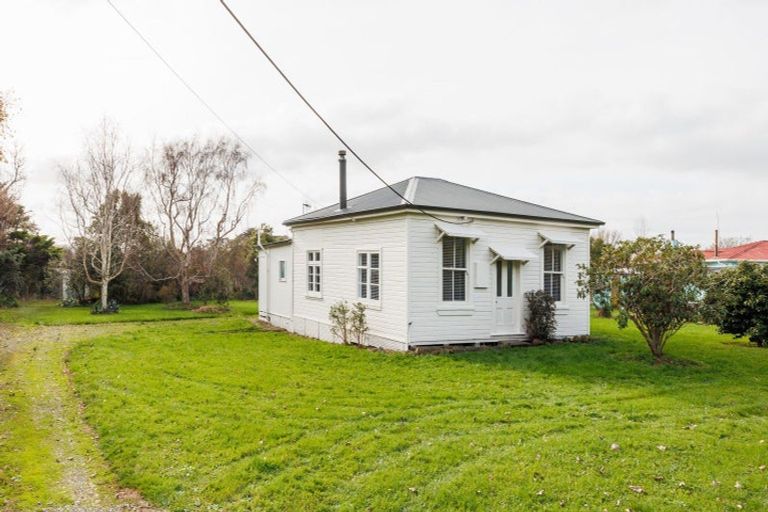 Photo of property in 916 Tennent Drive, Linton, Palmerston North, 4472
