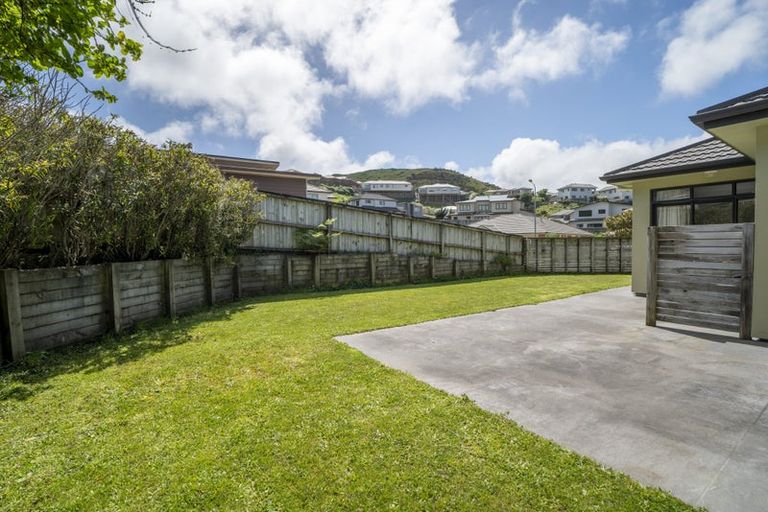 Photo of property in 13 Yarnbrook Grove, Churton Park, Wellington, 6037