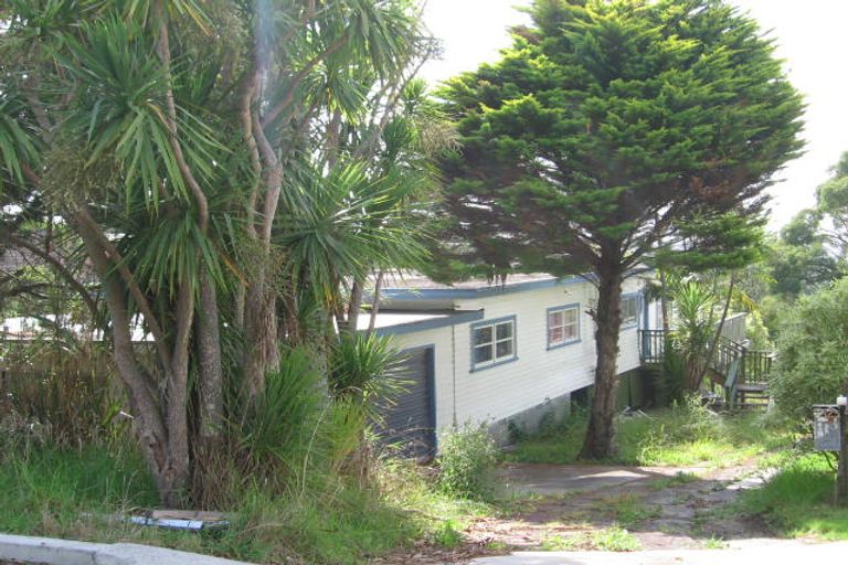 Photo of property in 115 Glengarry Road, Glen Eden, Auckland, 0602