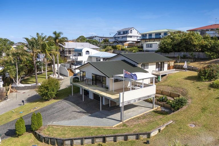 Photo of property in 39 Merehai Place, Snells Beach, 0920