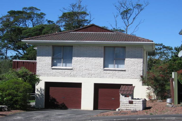 Photo of property in 53 Cron Avenue, Te Atatu South, Auckland, 0610