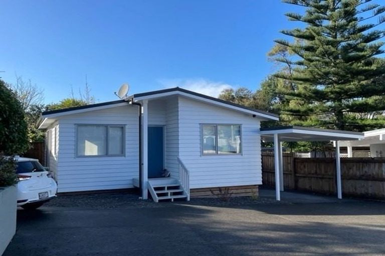 Photo of property in 61 Stapleford Crescent, Browns Bay, Auckland, 0630