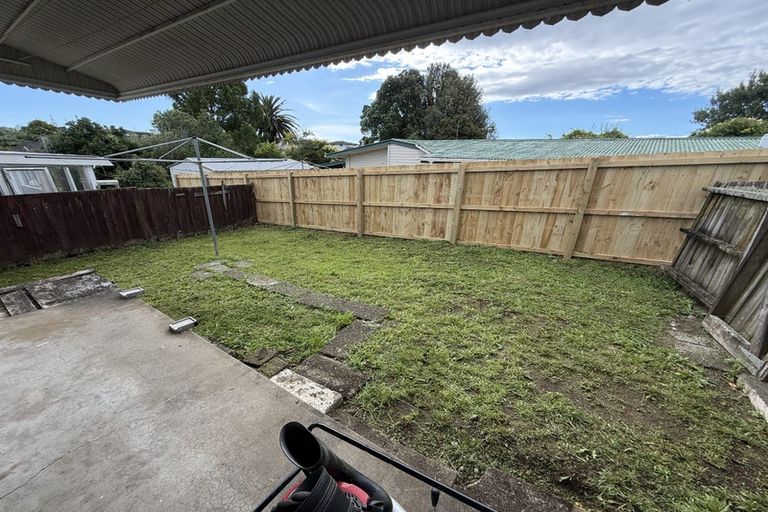 Photo of property in 2/210 Shirley Road, Papatoetoe, Auckland, 2025