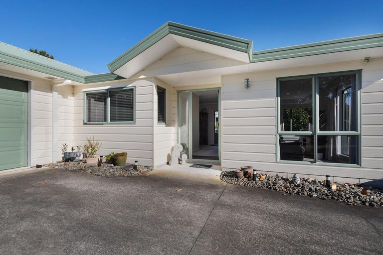 Photo of property in 61 Milton Street, Leamington, Cambridge, 3432