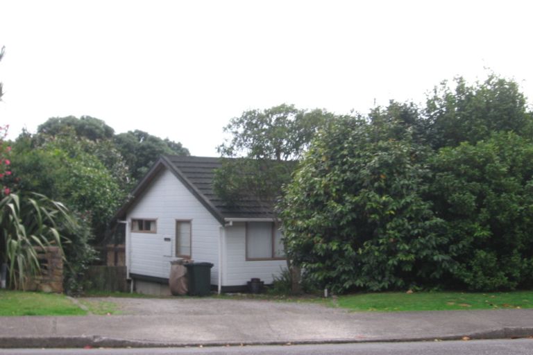 Photo of property in 104 Winara Avenue, Waikanae, 5036