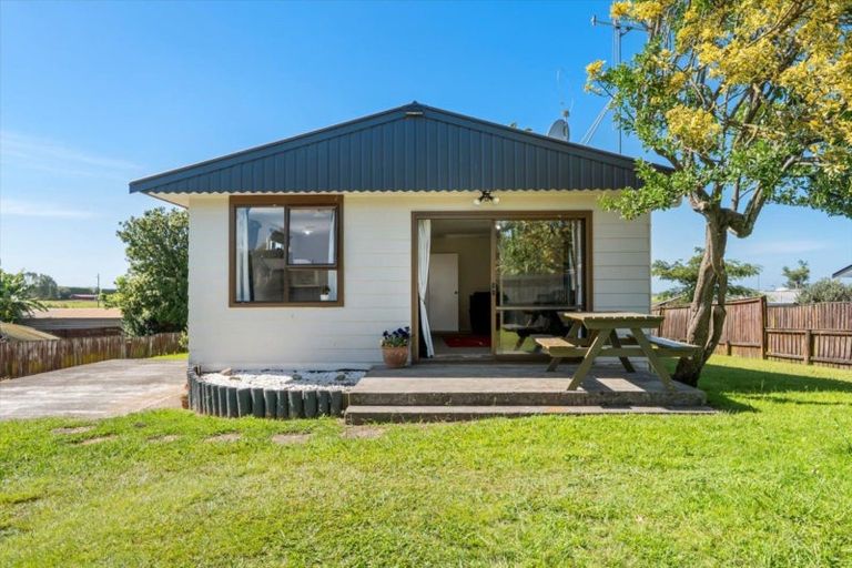 Photo of property in 19 Ben Keys Street, Te Puke, 3119