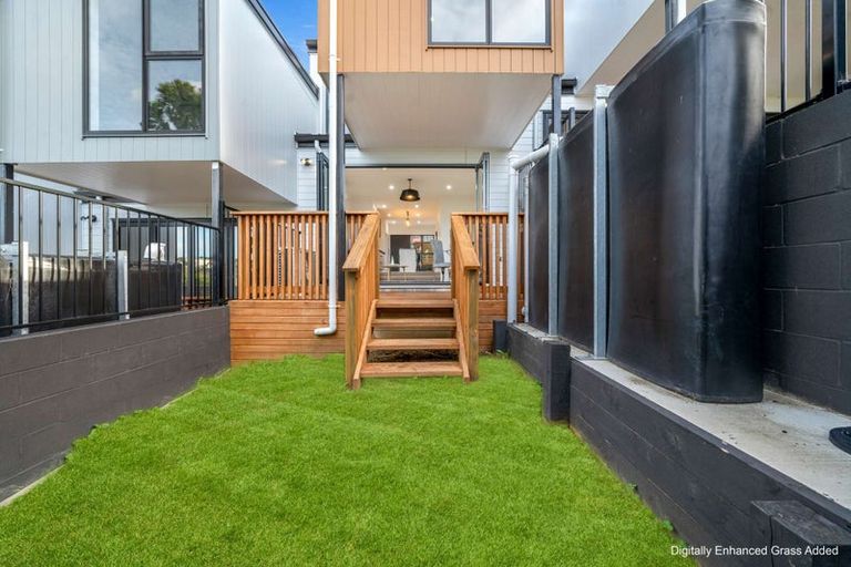 Photo of property in 5/32 Brandon Road, Glen Eden, Auckland, 0602