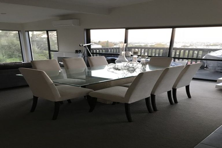 Photo of property in 47 Sunset Road, Totara Vale, Auckland, 0632