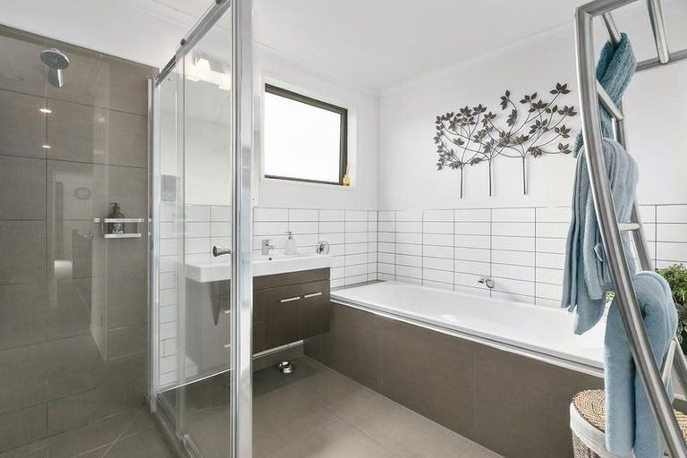 Photo of property in 40 Shandon Road, Vauxhall, Dunedin, 9013