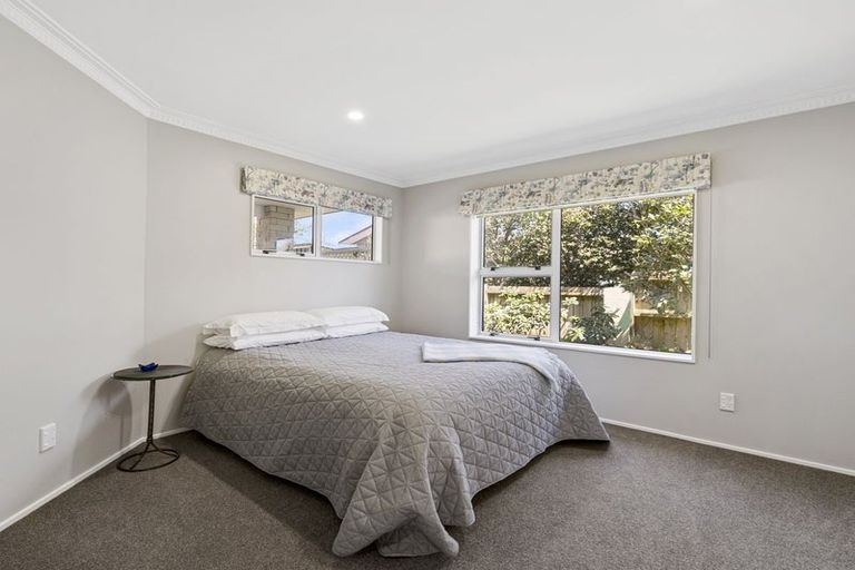 Photo of property in 2 Golders Place, Richmond Heights, Taupo, 3330