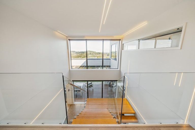 Photo of property in 91 Endeavour Drive, Whitby, Porirua, 5024
