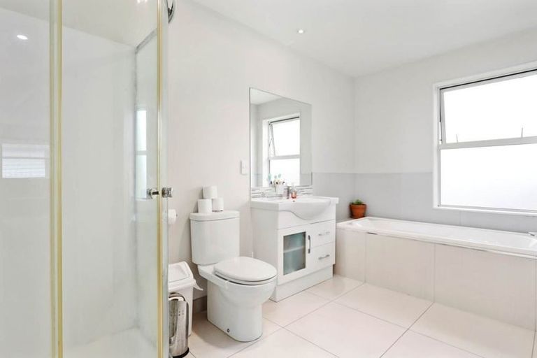 Photo of property in 229 Porchester Road, Takanini, 2112