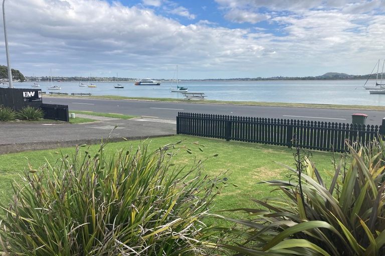 Photo of property in 2/12 The Parade, Bucklands Beach, Auckland, 2012