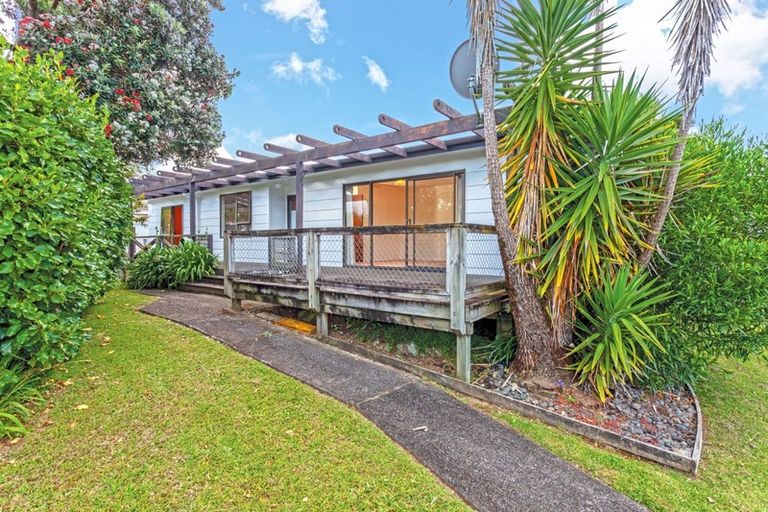 Photo of property in 9 Kauri Place, Tairua, 3508