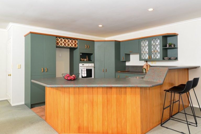 Photo of property in 1 Castlewold Place, Huntington, Hamilton, 3210