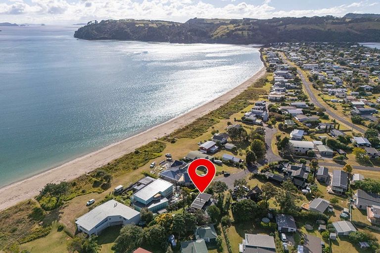 Photo of property in 6 Endeavour Place, Cooks Beach, Whitianga, 3591