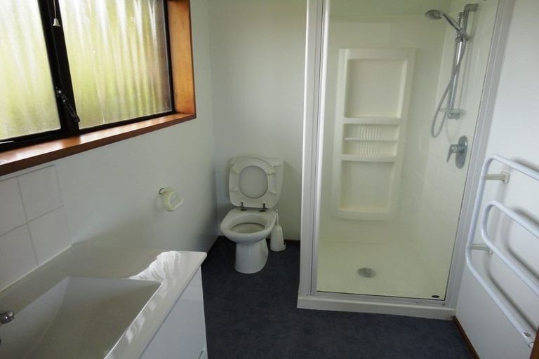 Photo of property in 34b Mark Edward Drive, Half Moon Bay, Auckland, 2012