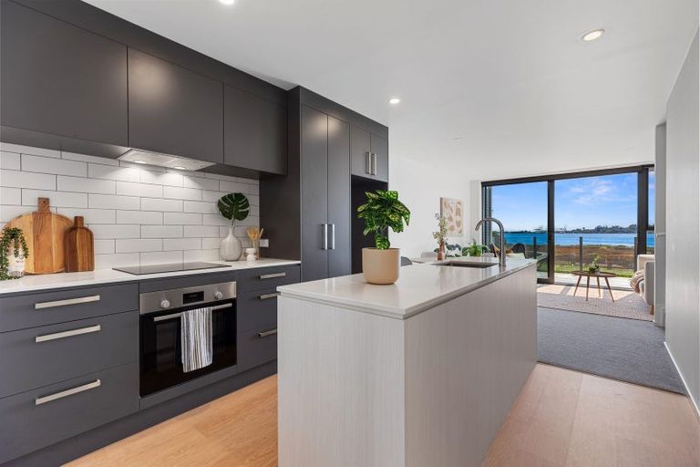 Photo of property in 9/29 Montgomery Road, Judea, Tauranga, 3110