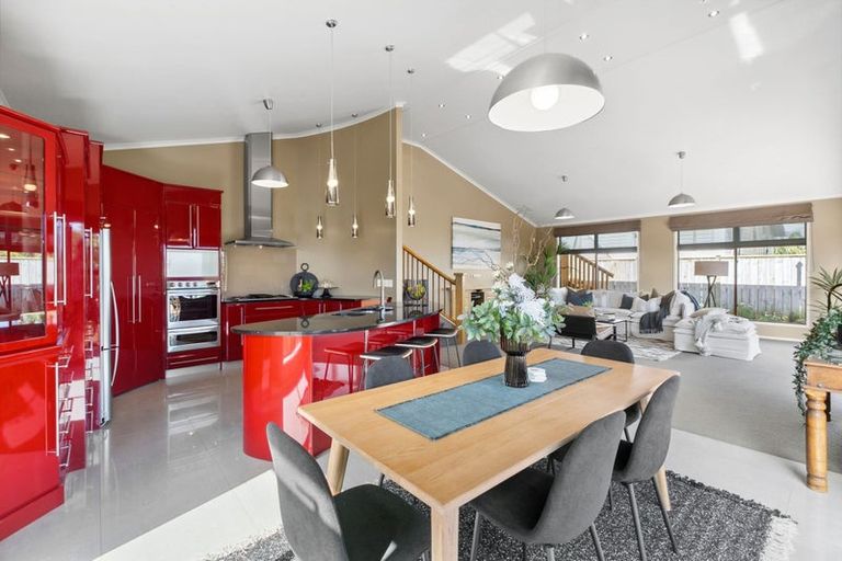 Photo of property in 53 Clemow Road, Fitzroy, New Plymouth, 4312