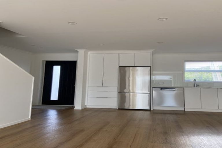 Photo of property in 56a Oxford Terrace, Epuni, Lower Hutt, 5011