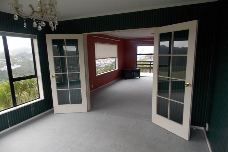 Photo of property in 5a Becker Way, Karori, Wellington, 6012