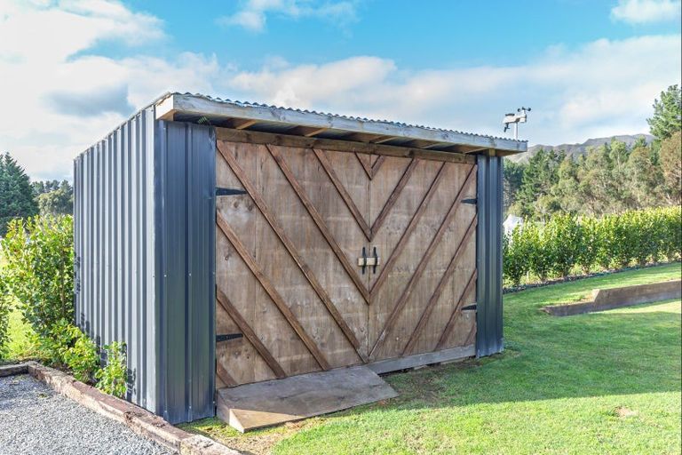 Photo of property in 208 Potts Road, Koputaroa, Levin, 5571