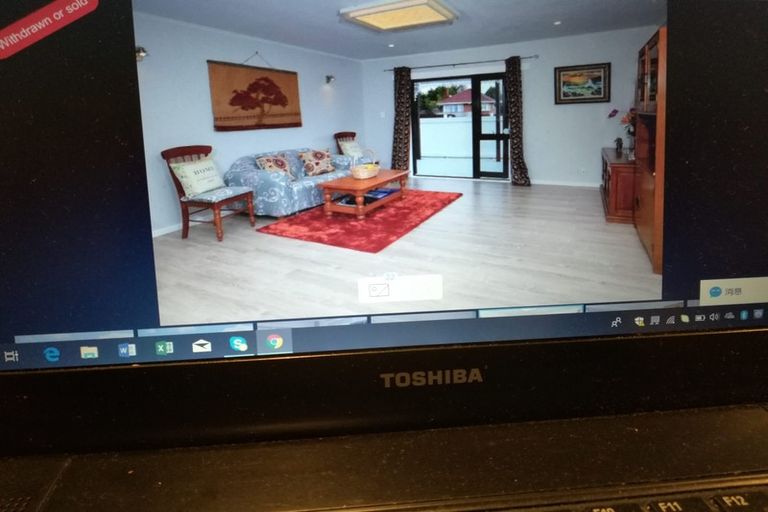 Photo of property in 3 Glen Marine Parade, Glendene, Auckland, 0602