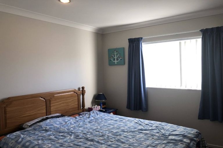 Photo of property in 10 Muirlea Drive, Flat Bush, Auckland, 2016