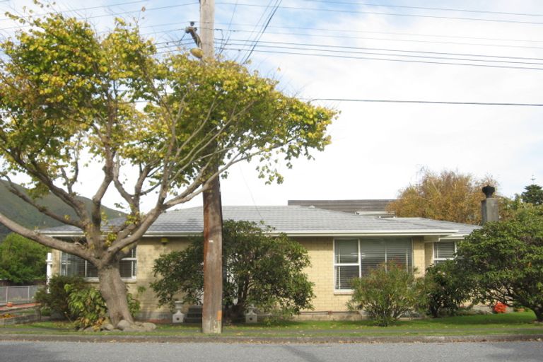 Photo of property in 134 Epuni Street, Epuni, Lower Hutt, 5011
