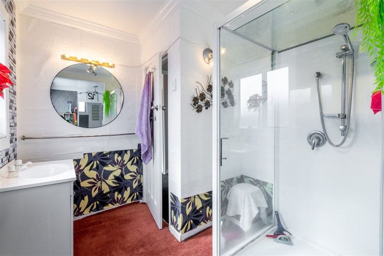 Photo of property in 16 Irving Street, Gore, 9710