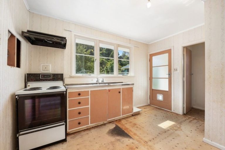 Photo of property in 43 Gillespies Road, Birchville, Upper Hutt, 5018