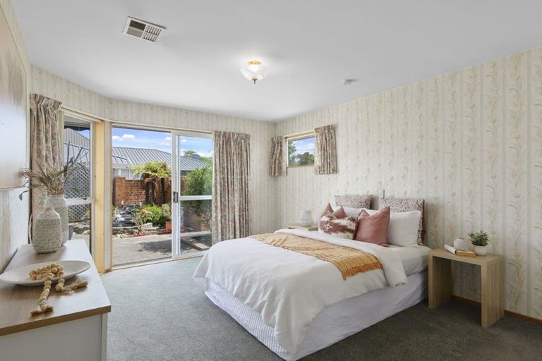 Photo of property in 3c Memorial Avenue, Ilam, Christchurch, 8053