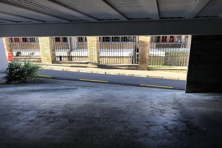 Photo of property in Capital Hill Apartments, 18/54 Hill Street, Thorndon, Wellington, 6011